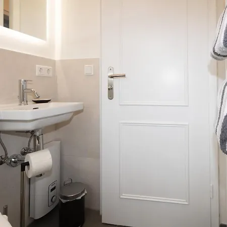 Rüm Hart Ii, Weestersir Daire Hörnum