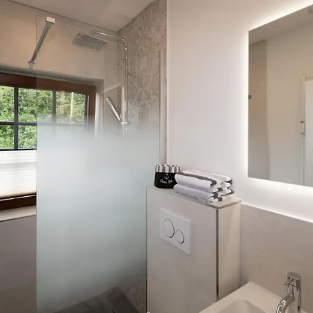 Rüm Hart Ii, Weestersir