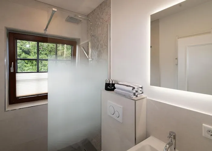 Ruem Hart Ii, Weestersir